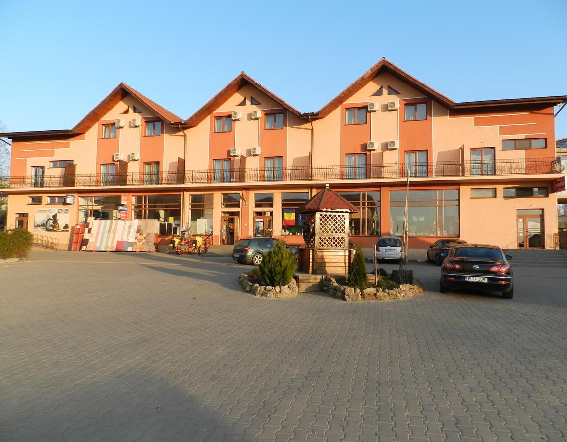 Hotel Condor Oravita Exterior foto