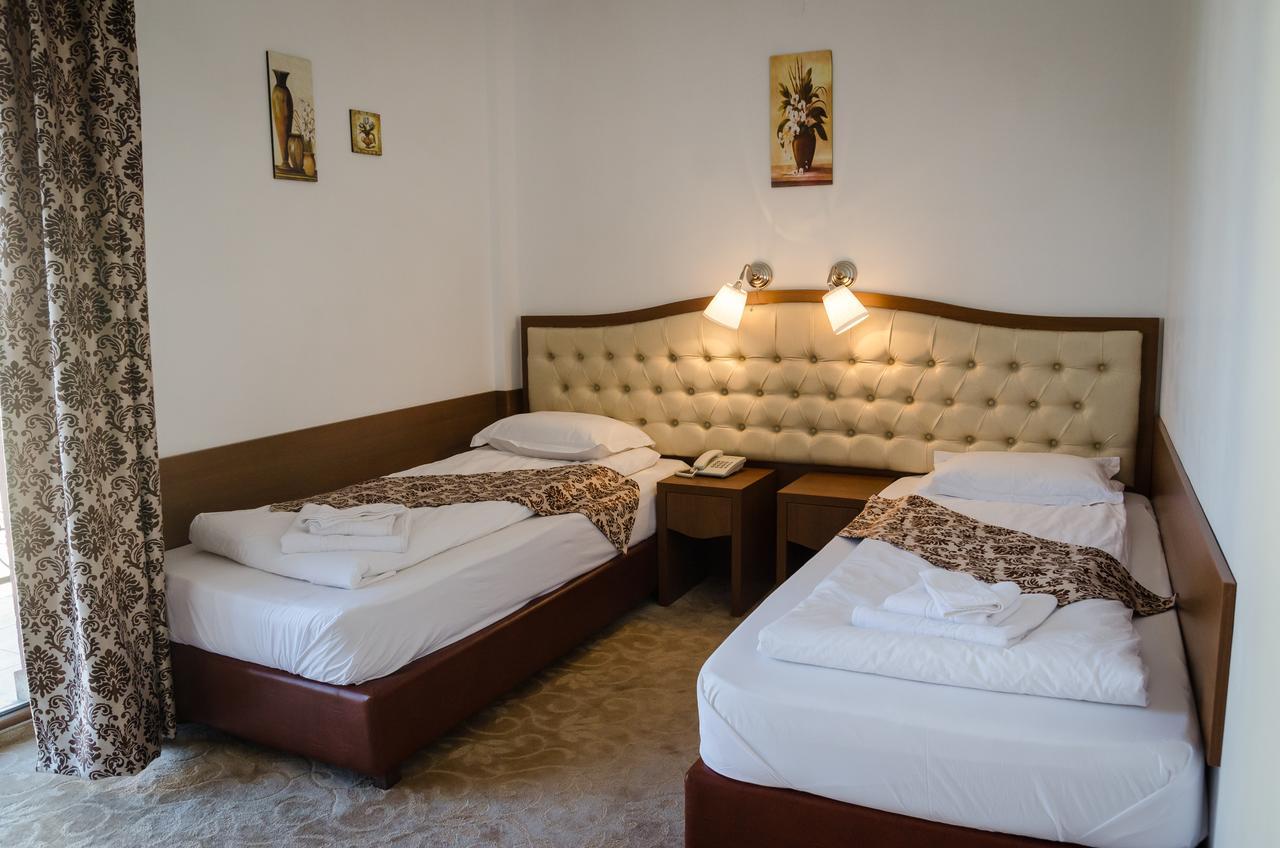 Hotel Condor Oravita Habitación foto